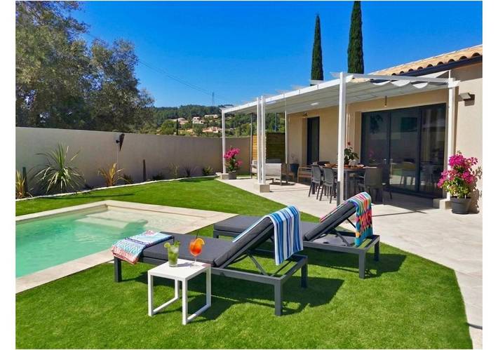 Location de vacances pour 6 personnes, avec Terrasse ainsi que Jardin et Piscine à Cruzy