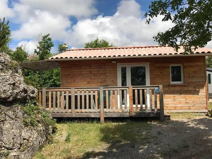 Location de vacances pour 4 personnes, avec piscine et jardin ainsi que jacuzzi et sauna à Le Caylar - 2