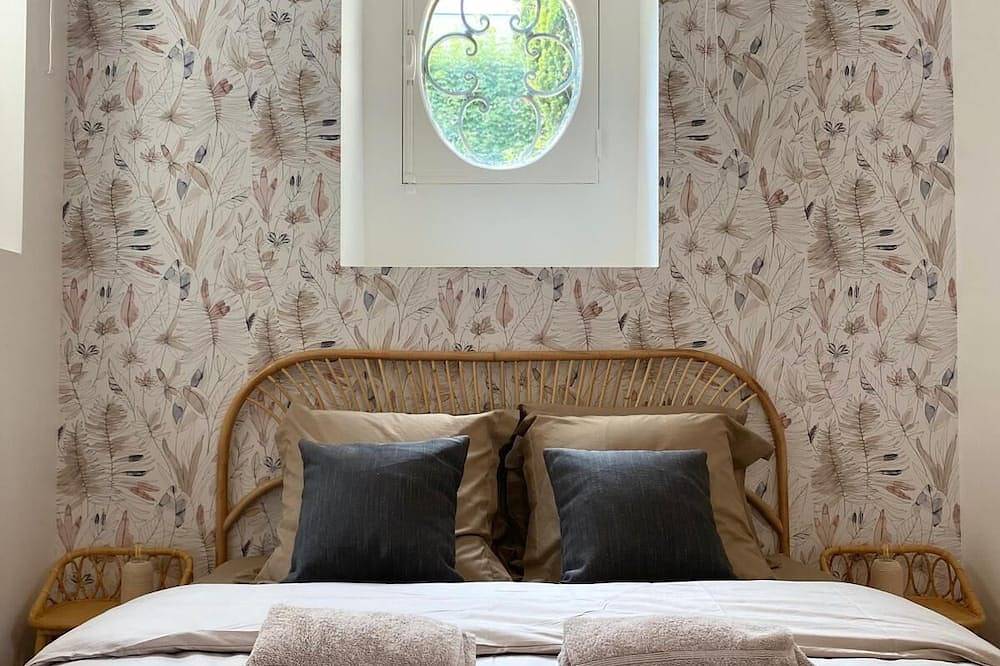 Entire apartment, Contemporary Bourges in Bourges, Bourges region