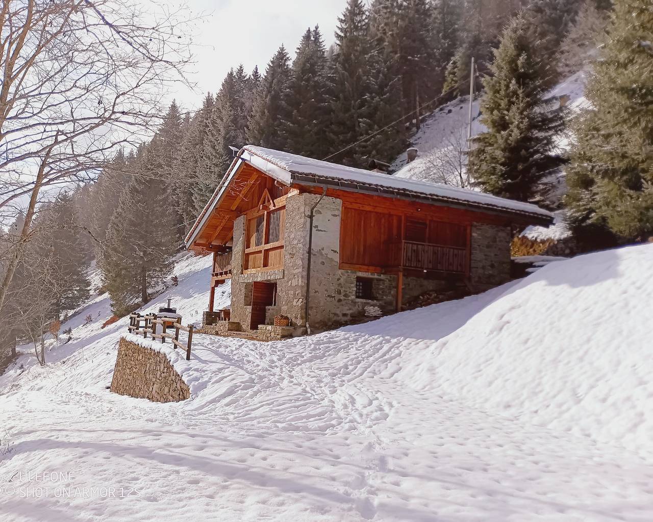 Appartamento intero, Appartamento 'Maso Rapunzel' con vista sulle montagne, giardino privato e Wi-Fi in Peio, Parco Nazionale dello Stelvio