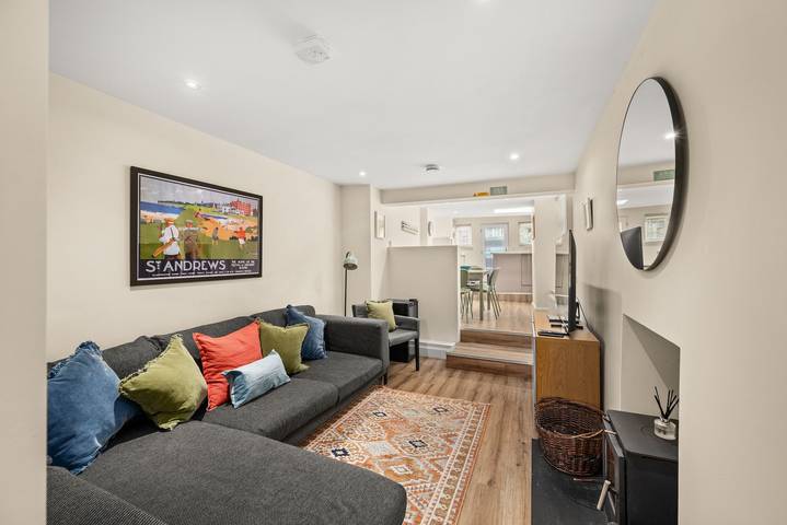 Log cabin for 8 people in St Andrews