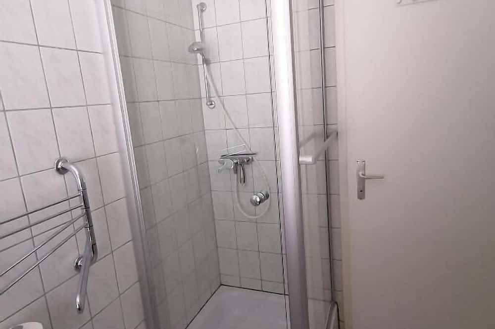 Ganze Wohnung, Ferien-Appartement Inge Dillamar (28 qm) in Veitshöchheim, Fränkisches Weinland