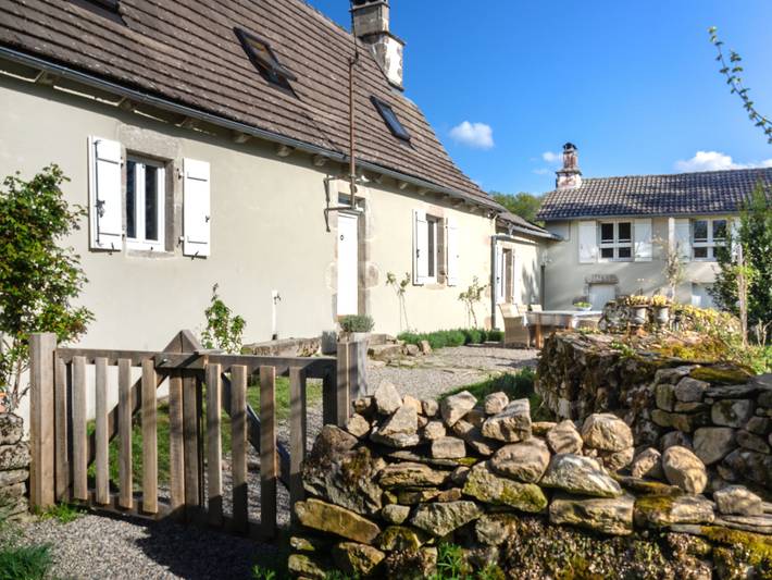 Gîte pour 6 personnes, avec piscine, animaux acceptés