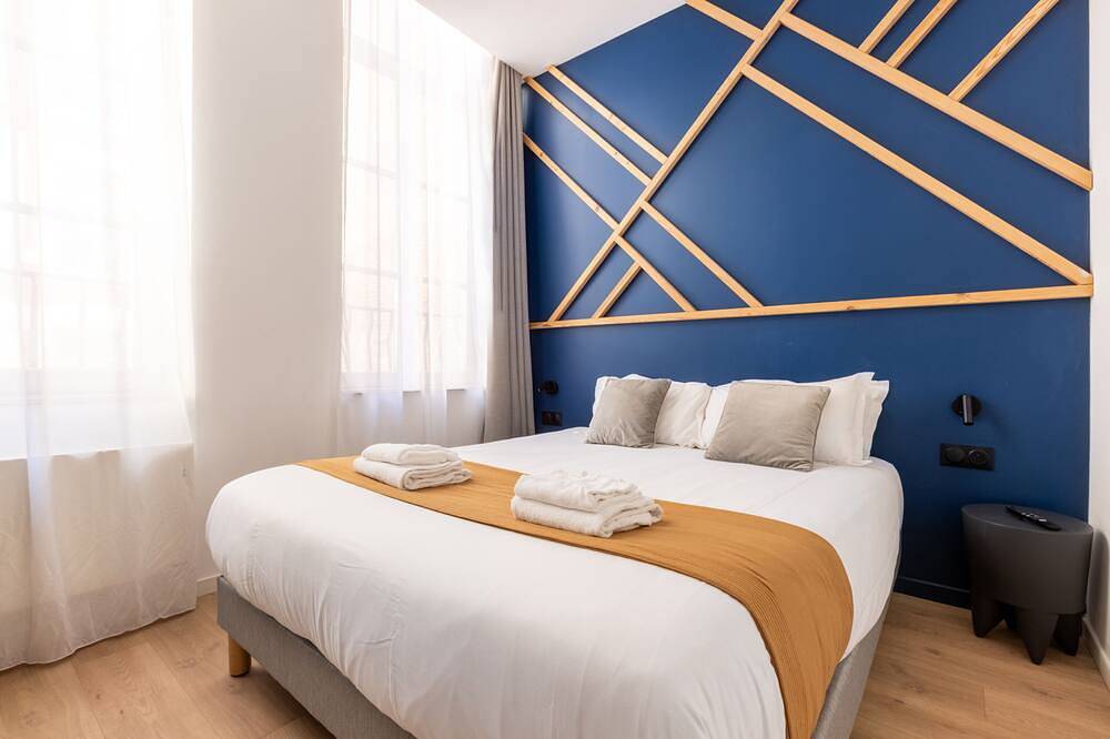 Ganze Wohnung, Apartment-La Citadelle-Standard-Ensuite mit Bad-Blick auf den Hof in Lille, Lille und Umgebung