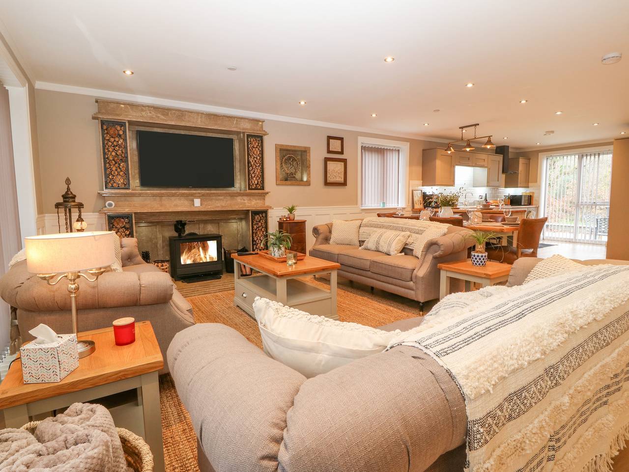 Ty Bains in Llanberis, Llyn Padarn