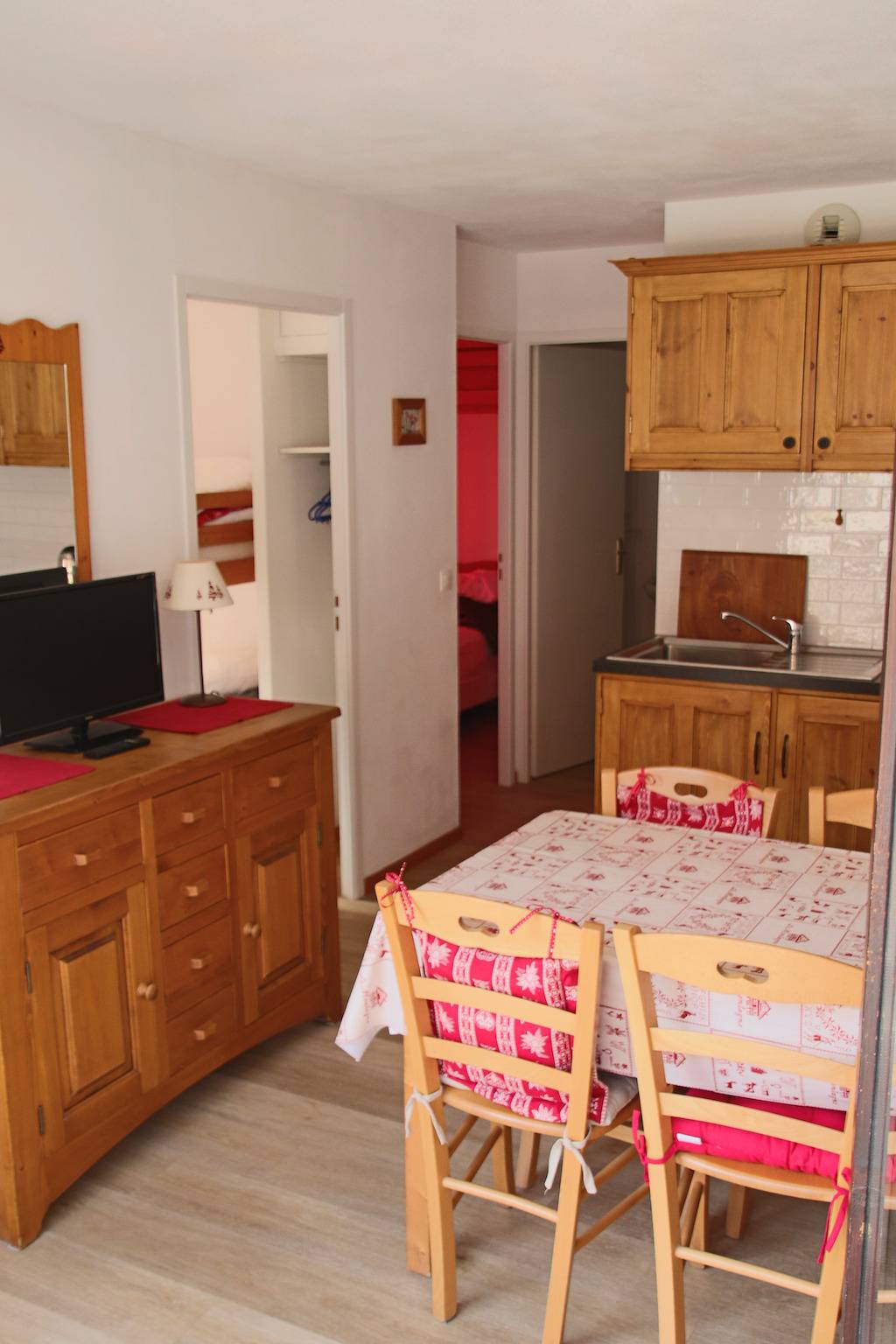 Geheel appartement, Balcons G 035 - Parc Nat. Vanoise appart. 8 pers. in Termignon, Saint-Jean-de-Maurienne regio