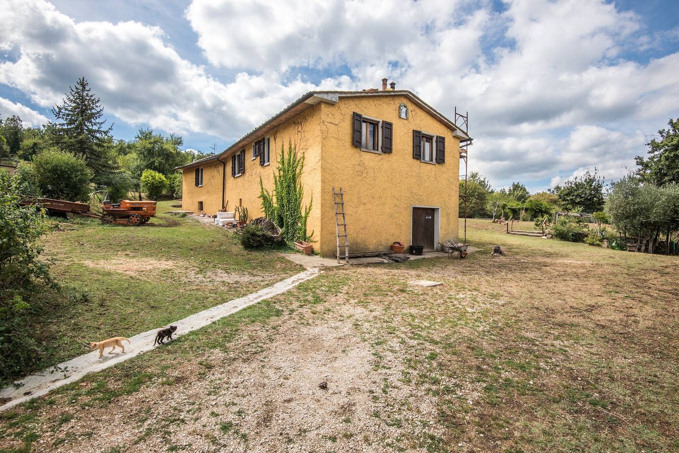 Appartamento intero, Appartamento di vacanza 'Glicine' con vista sulle montagne, piscina condivisa e Wi-Fi in Montieri, Provincia di Grosseto