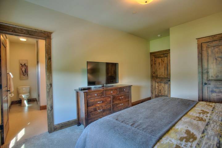 Vacation rental for 6 people, with balcony in Bozeman