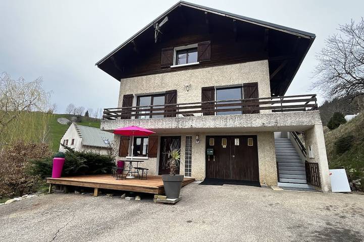 Location de vacances pour 15 personnes, animaux acceptés à Villard-de-Lans