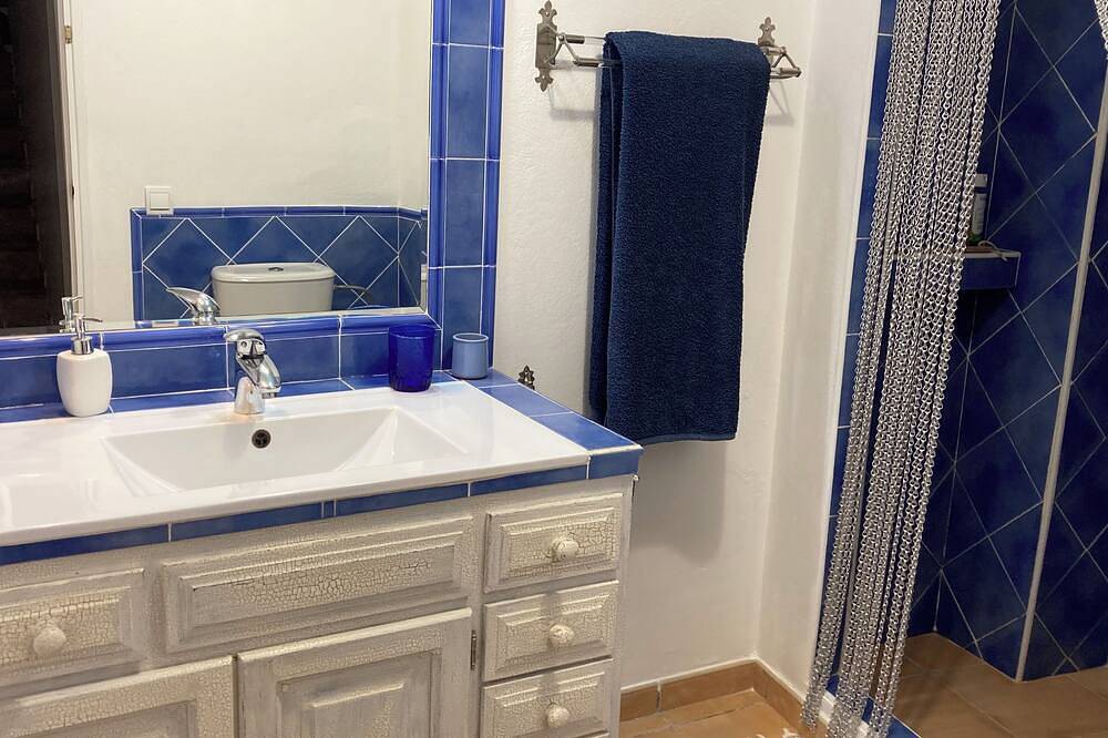 Very Large House With 2 Superb Terraces And Breathtaking Sea And Mountain Views in Pozo de los Frailes, Níjar