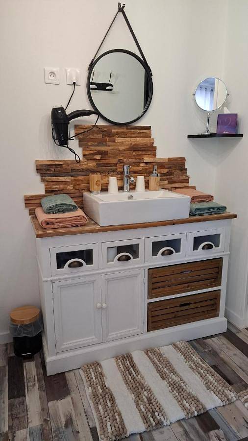 Chambre d'hotes studio des tourterelles in Champniers, Charente