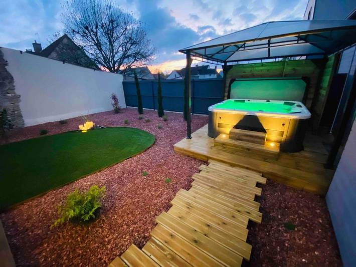 Maison de vacances pour 8 personnes, avec jardin et jacuzzi, adapté aux familles
