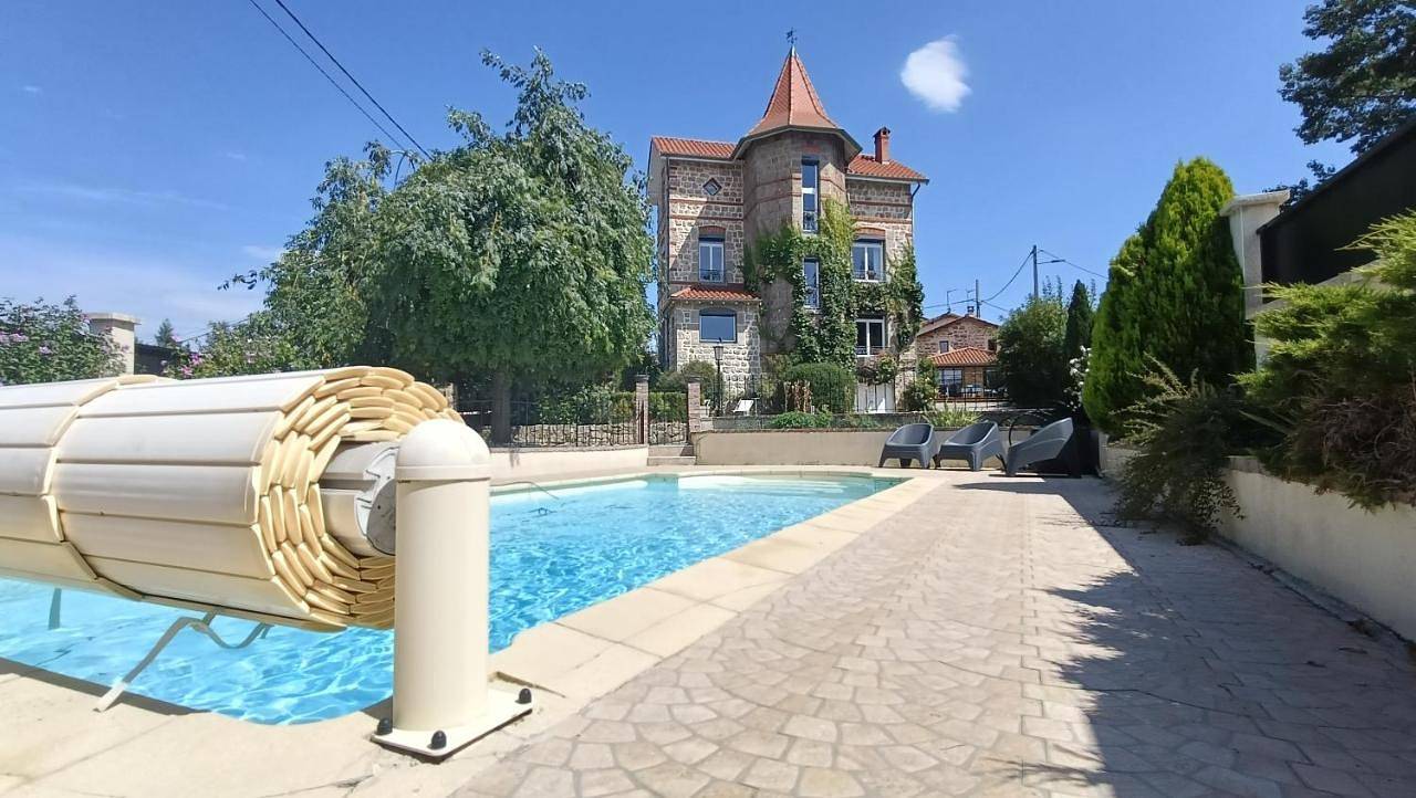 Four-Bedroom Holiday Home in Usson-en-Forez, Montbrison