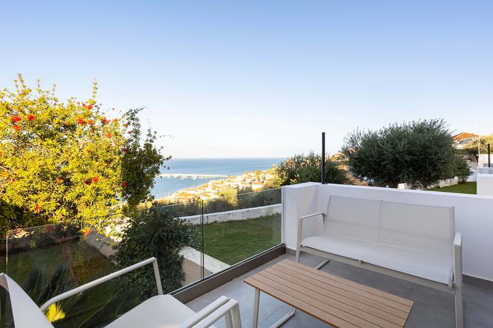 Vakantiehuis voor 2 personen, met tuin en zwembad, kindvriendelijk in Koroni