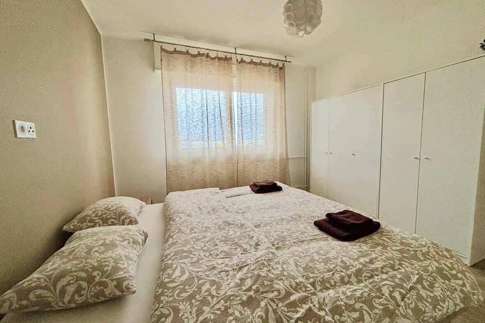 Entire apartment, Executive Apartment near Basel in Saint-Louis, Mulhouse region