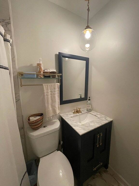 Walk to the River or Downtown. One block from Cameron Park. 1 Mile to Silos! in Waco, McLennan County