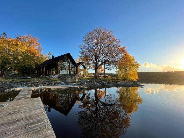 Villa för 8 Personer, med trädgård samt utsikt och sjöutsikt i Lerum