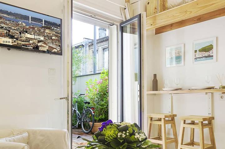 Appartement entier, Bordeaux - Studio avec mezzanine - Terrasse - Arrêt Tramway-Parking in Le Bouscat, Région de Bordeaux