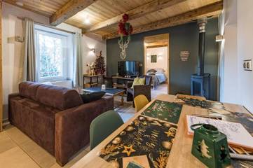 Gîte pour 6 personnes, avec jardin et vue à Ugine