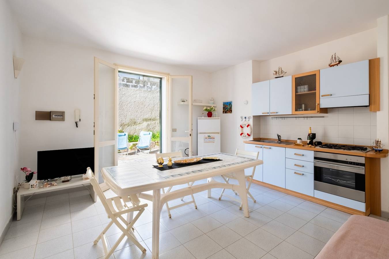 Maison de vacances « Via Club Azzurro 21 » avec jardin privé, Wi-Fi et climatisation in Scala di Furno, Porto Cesareo