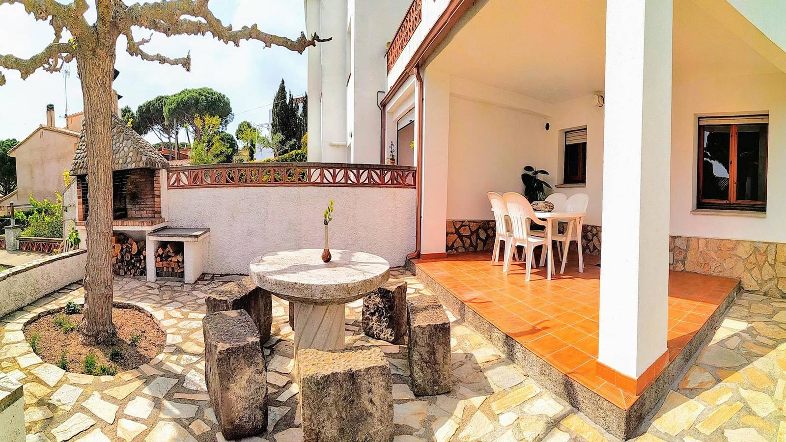 Geheel vakantieappartement, Vacay Apartmento Montgo in L'Escala, Upper Empordà