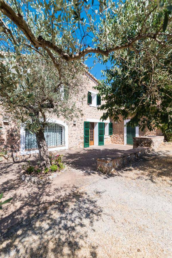 Three-Bedroom Villa in Fornalutx, West-Mallorca
