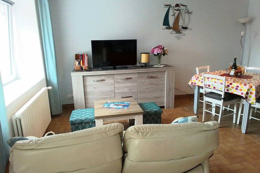 Maison à la Campagne, Proche des Plages au Cœur de la Baie D'audierne in Peumerit, Côte de Cornouaille