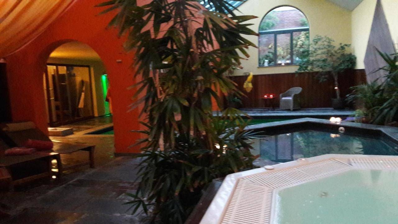 Bed and Breakfast für 2 Personen mit Whirlpool in Tournai, Hennegau
