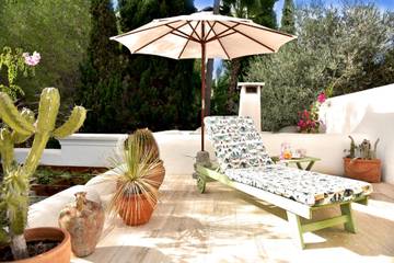 Villa in Santa Eulària des Riu, Ibiza Osten für 12 