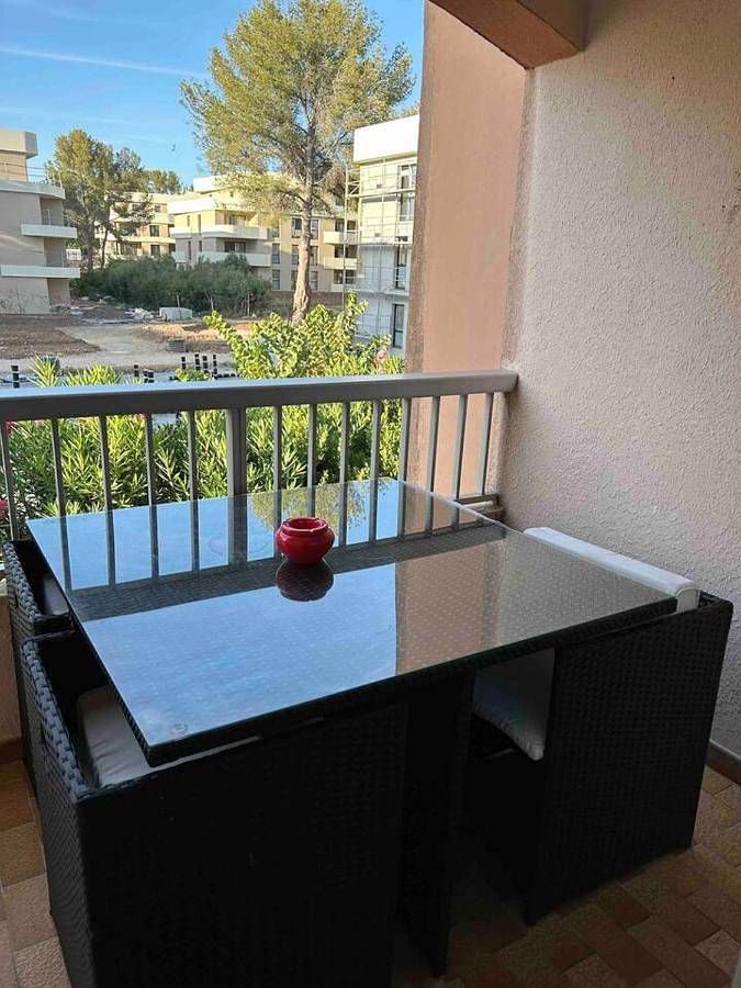 Appartement entier, One-Bedroom Apartment in Saint-Mandrier-sur-Mer, Côte méditerranéenne (France)