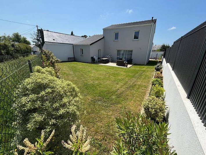 Location de vacances pour 10 personnes, avec jardin dans Plage Du Men Armor - 2