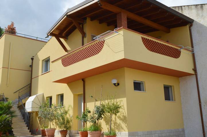 Gîte pour 6 personnes, avec balcon à Alcamo Marina - 2