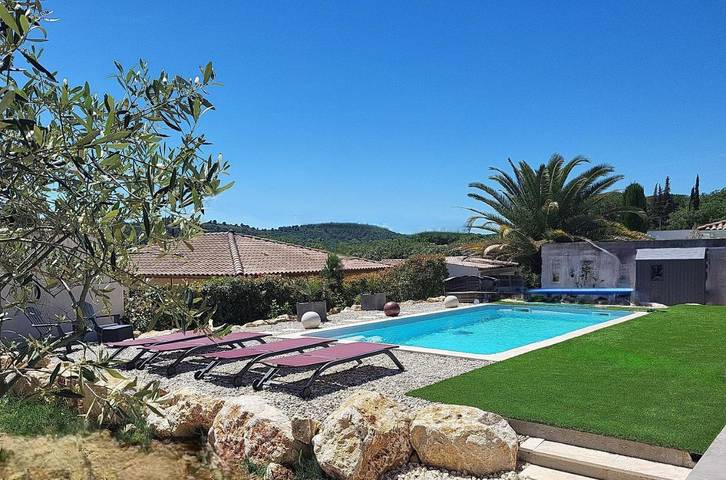 Chambre d’hôte pour 2 personnes, avec Terrasse ainsi que Jardin et Piscine