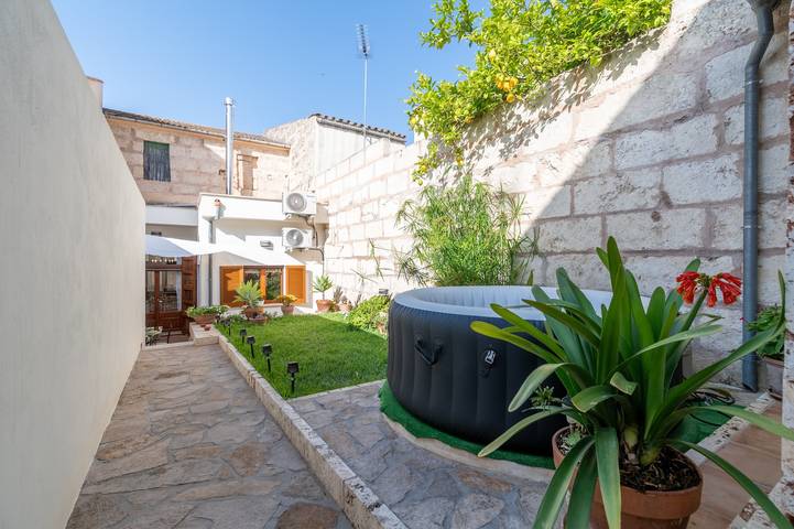 Ferienhaus 'Son Amanada' mit Innenhof und Wi-Fi in Santa Margalida, Mallorca Norden