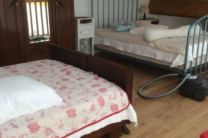 Location de vacances pour 6 personnes, avec terrasse et jardin à Clarensac - 2