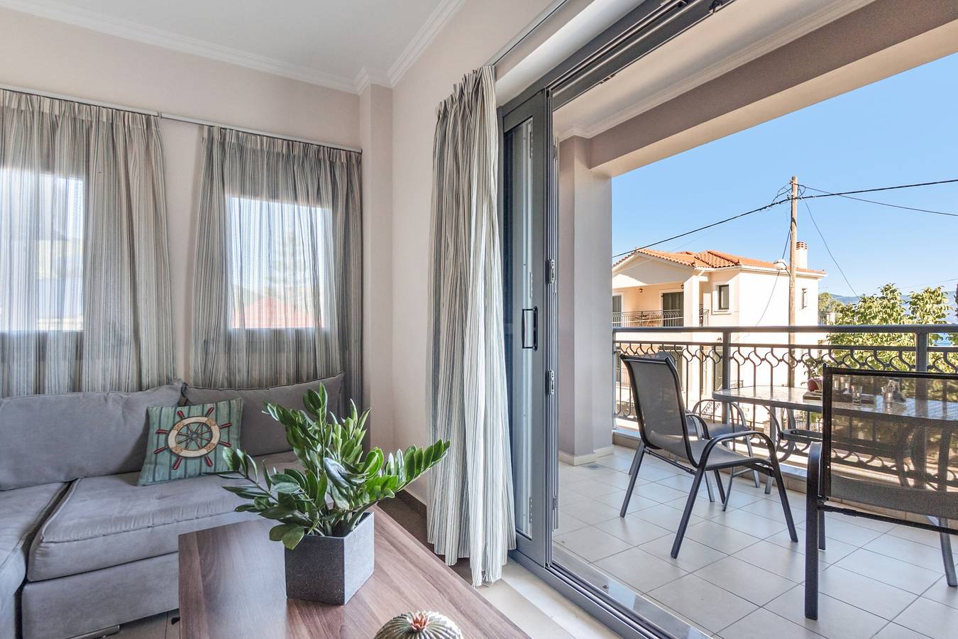 Appartamento intero, K for Kefalonia: vista mare con giardino e terrazza in Cefalonia