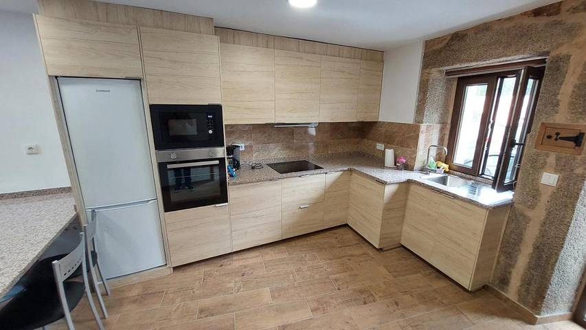 Casa de vacaciones para 5 personas, con terraza además de jardín y vistas en Provincia de La Coruña - 3