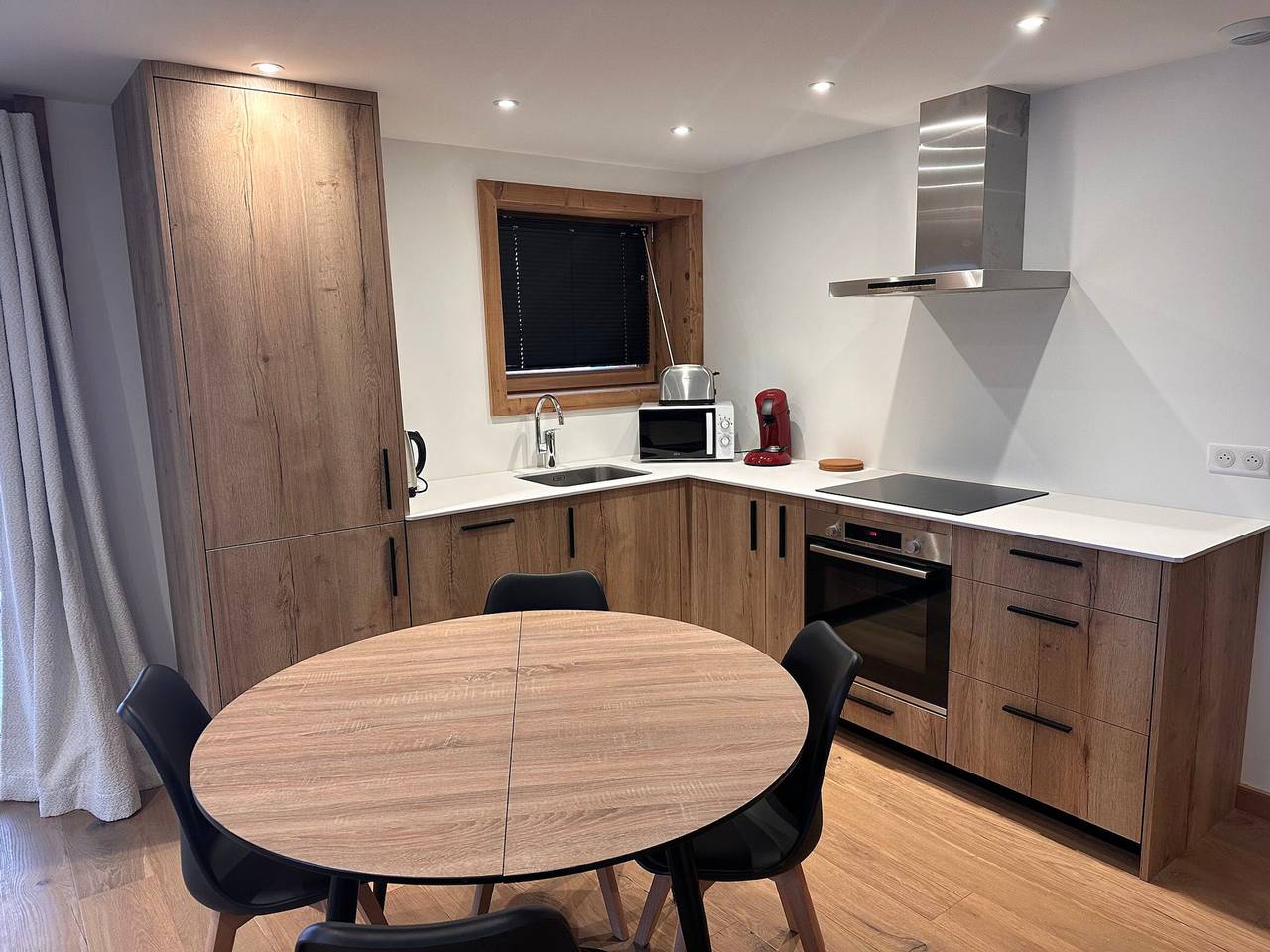 Entire apartment, Renovated apartment, private parking, sleeps 6, Pralognan-la-Vanoise in Pralognan-la-Vanoise, Vanoise National Park