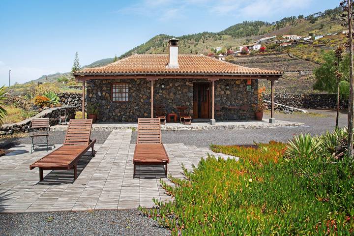 Ferienhaus 'Casa Rural Los Llanos Negros' mit Meerblick, Garten und Wlan in Fuencaliente de la Palma, La Palma Süd