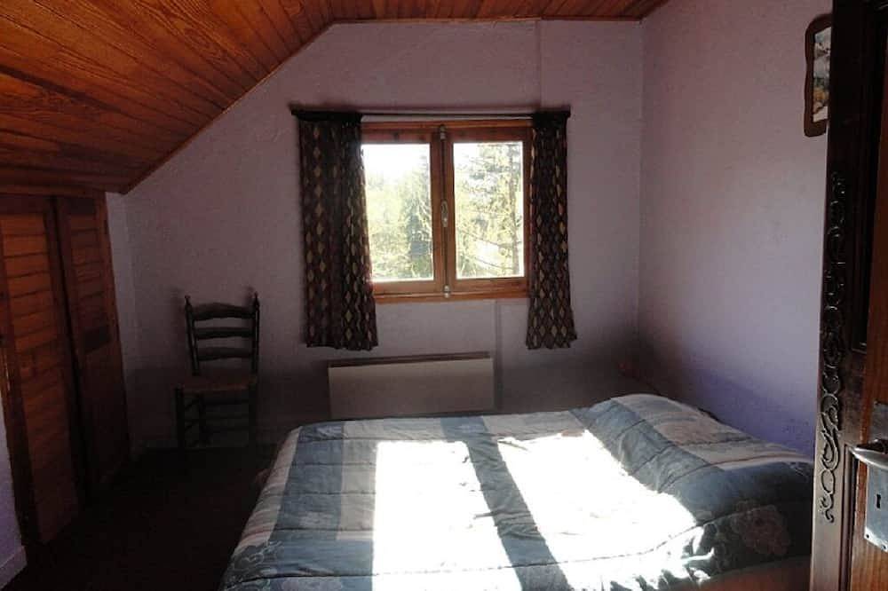 Attractive family chalet sleeps 10 to 12 in Val d'Allos in Villars-Colmars, Región de Castellane