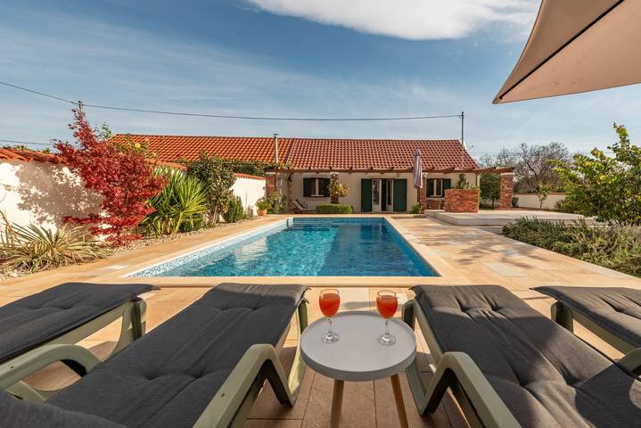 Vakantiehuis voor 5 personen, met tuin en terras in Zadar