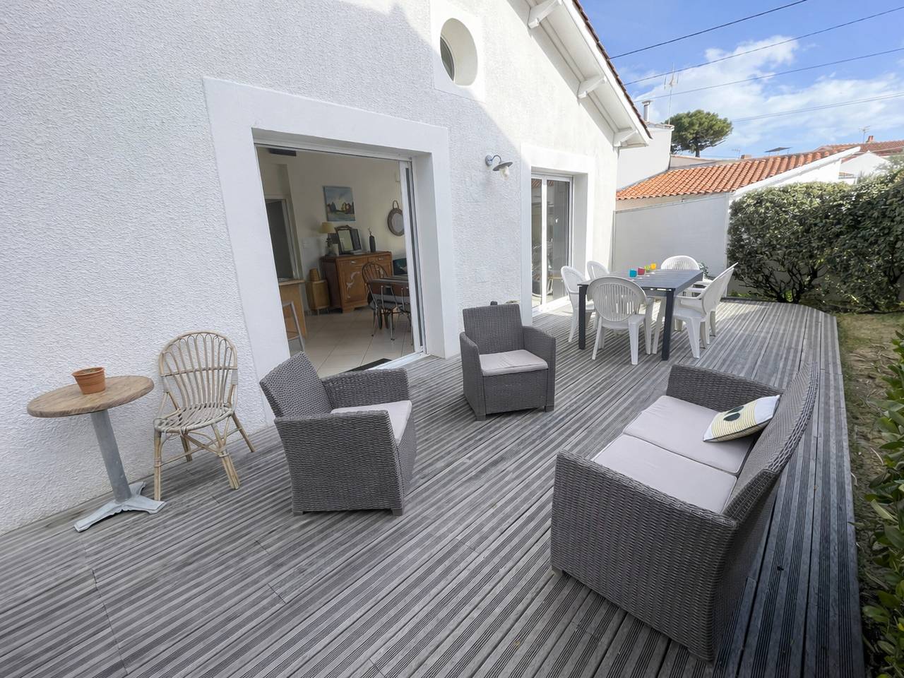 Renovated Comfortable House in Town Center, Close to Beach in La Tranche-sur-Mer, Vendée