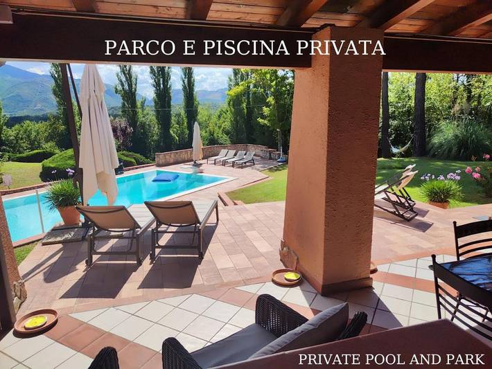 Location de vacances pour 12 personnes, avec Balcon et Jacuzzi ainsi que Terrasse et Jardin à Casalvieri