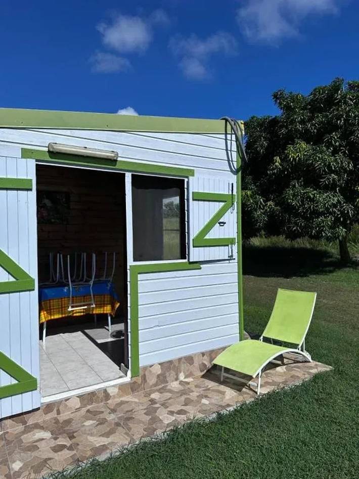 Location de vacances pour 4 personnes, avec jardin à Petit-Canal - 3