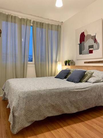 Gîte pour 2 personnes, avec vue à Bron