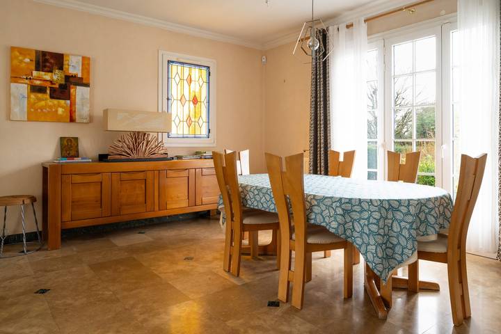 Location de vacances pour 10 personnes, avec terrasse et jardin dans Torcy - 2
