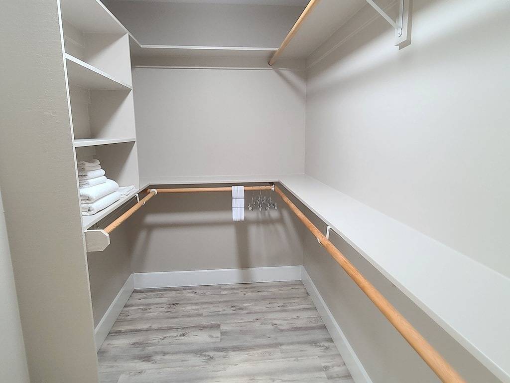 Cozy and Modern Style Studio with King Size Bed Free Laundry in Hpp in Hawaiian Paradise Park, East Puna