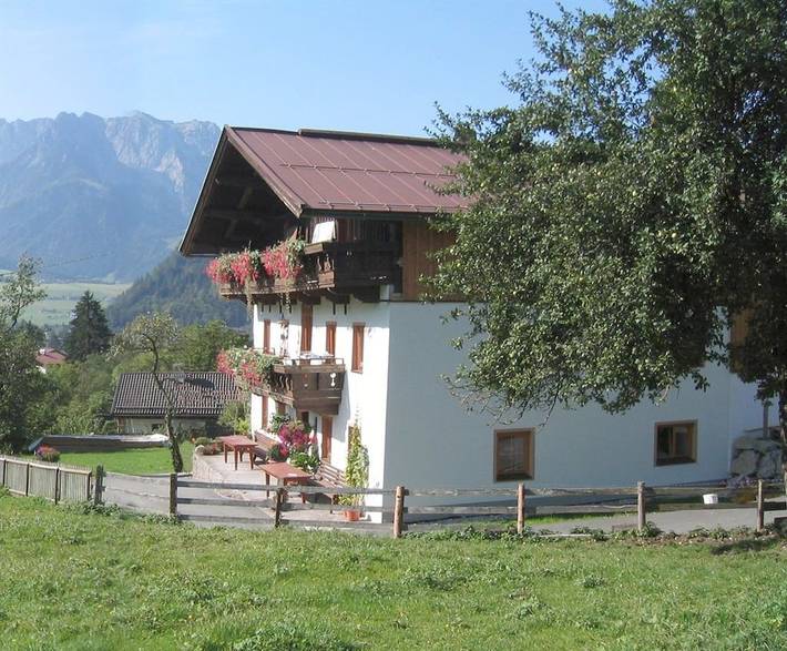 Bauernhof für 3 Personen, mit Garten und Ausblick sowie Terrasse und Pool in Walchsee - 3