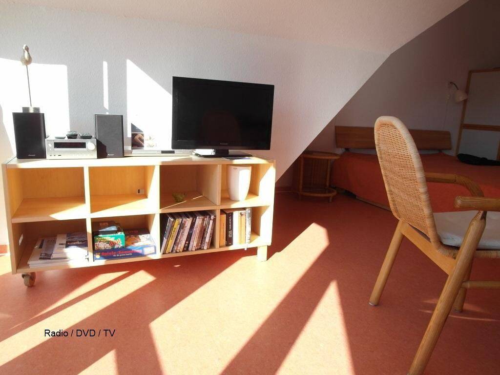 Ganze Wohnung, Moderne Dachgeschosswohnung in Strandnähe in Ostseebad Zingst, Zingst