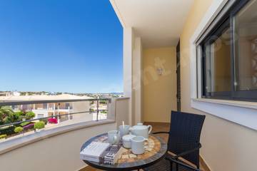 Apartment for 6 People in Santa Maria, São Gonçalo de Lagos, Photo 2